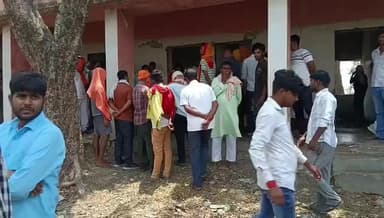 पेट्रोल पंप के मालिक की रहस्यमई मृत्यु , दिनारा में सनसनी
स्थानीय नगर पंचायत दिनारा में स्थित पेट्रोल पंप के मालिक प्र