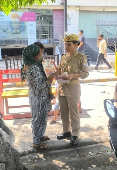 #SSP @moradabadpolice के निर्देशन में महिला थाना पुलिस द्वारा #MissionShakti5 अभियान फेज-5 के तहत थाना क्षेत्रा0 भ्रमणशी...