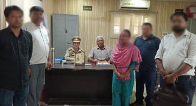 ➡ परिवार परामर्श केन्द्र/नारी उत्थान केंद्र मुरादाबाद के अथक प्रयासों से पति-पत्नी के 01 विवादित जोड़े आपसी कलह भुलाकर स...
