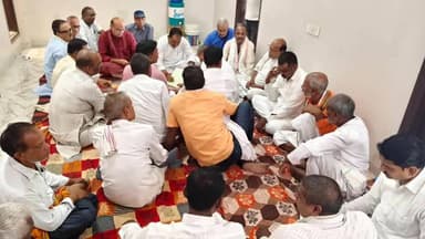 सूरजगढ़: सूरजगढ़ा में जद-यू कार्यकर्ताओं की बैठक, आगामी कार्यक्रम सफल बनाने पर चर्चा