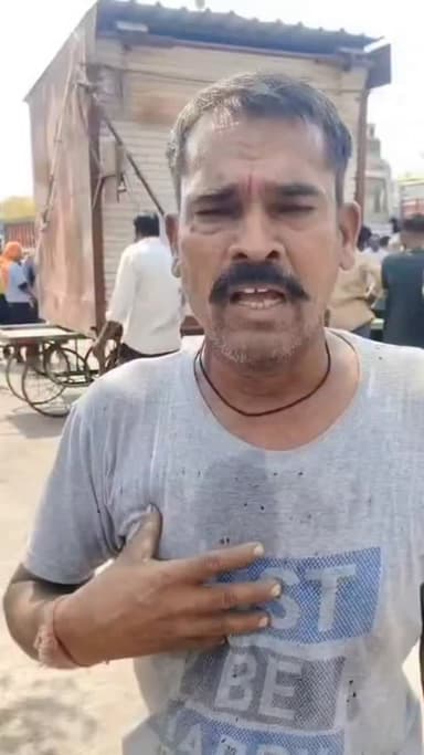 गरोठ में अतिक्रमण हटाने की कार्रवाई के बीच केवल एक गुमटी हटाए जाने को लेकर आरएसएस कार्यकर्ता रवि पिता ओमप्रकाश पांचाल ने...
