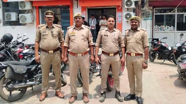 #SPBahraich के निर्देशन में,
थाना नानपारा पुलिस द्वारा अपराध/अपराधियों पर नियंत्रण के दृष्टिगत बैंकों के आस-पास संदिग्धो...