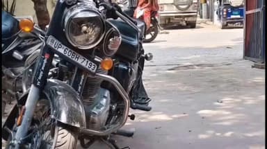 बेल्थरा रोड: मधुबन रेल क्रासिंग के पास संपर्क मार्ग पर बुलेट और स्कूटी की टक्कर में एक बुजुर्ग घायल