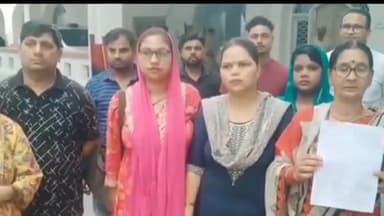 कांठ: शाहपुर तिगरी के नागरिकों ने सड़क निर्माण की मांग उठाई