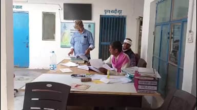 दतिया: उनाव में व्हाट्सएप से फाइल भेजकर युवक का मोबाइल हैक, खाते से ₹72 हजार उड़े, साइबर धोखाधड़ी का मामला दर्ज