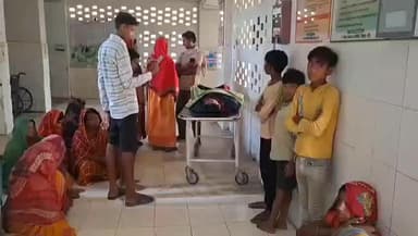 धमदाहा: कीर्तन करने जा रहे 54 वर्षीय व्यक्ति को अज्ञात वाहन ने मारी टक्कर, मौके पर हुई मौत