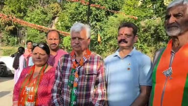 #solanlive.......सोलन नगर निगम चुनाव में वार्ड नंबर 10 से भाजपा प्रत्याशी वीरेंद्र सूद के क्या कहा सुनिए....
#Solan #So...