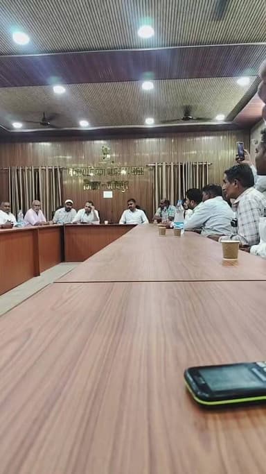 बालेसर नगर पालिका में व्यापारियों की बैठक