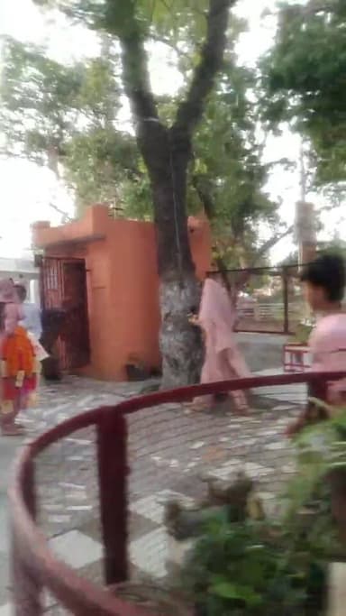 रामगढ़ : नगर निगम पंचकूला चुनाव वार्ड नंबर 19 पार्षद मनीष रानी ने घर घर जाकर किया आभार व्यक्त समर्थकों में दिखा खासा उत्स...