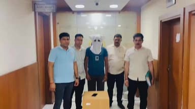 शाहदरा: फेसबुक पर साड़ी-सूट का लालच देकर ठगी करने वाला साइबर ठग गिरफ्तार
