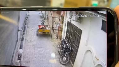 बराड़ा में लड़की हुई गायब, पुलिस को इस रेहड़ी पर बैग में ले जाने का शक
#Barara #HaryanaNews #AmbalaNews