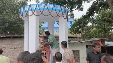आज़मनगर: पंचायत भवन के सामने बाबा साहब की प्रतिमा तोड़ने का प्रयास, लोगों में आक्रोश, पुलिस जांच में जुटी