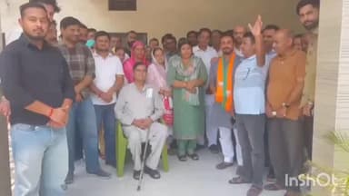 जवाली: जिला परिषद सदस्य भाजपा प्रत्याशी के समर्थन में बडूखर में भाजपा नेत्री रीता धीमान का जनसंपर्क अभियान
