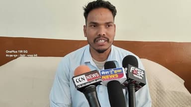 जो विद्यार्थी कॉमर्स को समझ लेते हैं, वे केवल हिसाब-किताब नहीं सीखते, बल्कि जीवन में निर्णय लेते है
