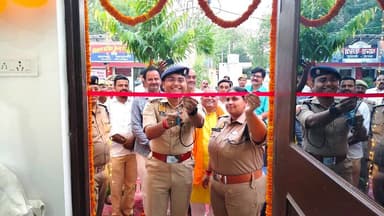 #SP_Mirzapur #अपर्णा_रजत_कौशिक द्वारा थाना कछवां में पुलिस एवं जनसहयोग से बने प्रभारी निरीक्षक कक्ष का फीता काटकर किया ग...