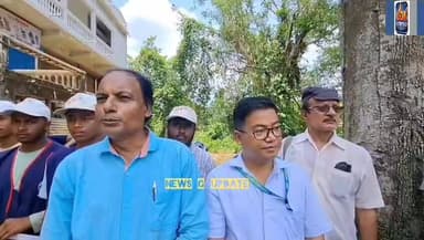প্লাস্টিকমুক্ত পরিবেশ গড়ার বার্তা, মনুঘাট বাজারে ঝাঁটা হাতে নামল ব্রজেন্দ্রনগর স্কুলের এনএসএস পড়ুয়ারা