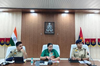 #SP_Mirzapur #अपर्णा_रजत_कौशिक द्वारा “ऑपरेशन कन्विक्शन” के तहत मुकदमों में न्यायिक कार्यो के समयबद्ध व विधिनुसार संपादन...