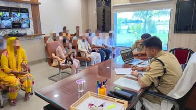 #UPPolice
पुलिस अधीक्षक औरैया द्वारा पुलिस कार्यालय में जनसुनवाई की गयी एवं समस्याओं के समयबद्ध व गुणवत्तापूर्ण निस्त...