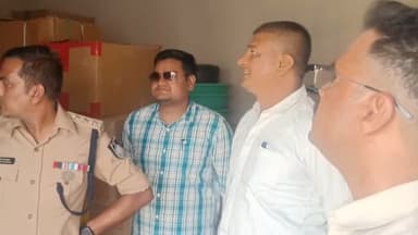 रतलाम: एसडीएम द्वारा पटाखा दुकानों का निरीक्षण किया गया