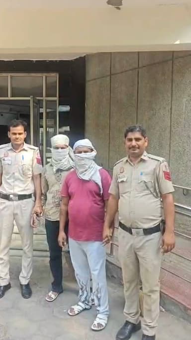 पंजाबी बाग: विकासपुरी पुलिस ने घरेलू सहायिका को नकली नोटों का लालच देकर ठगने वाले दो शातिर अपराधी गिरफ्तार किए