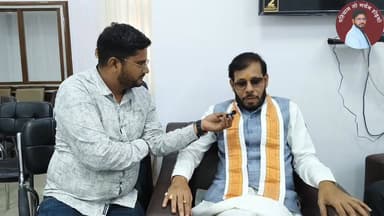 कैबिनेट मंत्री बनने के बाद अवधी भाषा मे नजर आए मनोज पांडेय, सपा प्रमुख को दे दी नसीहत
Manoj Pandey Samajwadi Party Akh...