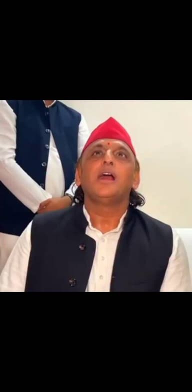 बीजेपी की पोल खोलने मे लगे अखिलेश