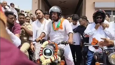 #उत्तर प्रदेश राज्य मंत्री बनकर पहली बार अलीगढ़ पहुंचे बुलेट पर सवार होकर किया अलीगढ़ भ्रमण,खैर विधायक सुरेंद्र दिलेर
“...