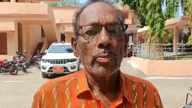 ରାୟଗଡା: ଗୁଡାରି ବ୍ଲକ କାର୍ଯ୍ୟାଳୟ ପରିସରରେ ଅନୁଷ୍ଠିତ ଜିଲ୍ଲାପାଳଙ୍କ ଯୁଗ୍ମ ଅଭିଯୋଗ ଶୁଣାଣି ଶିବିରରେ ଅଭିଯୋଗ କରି କୃଷକ ନେତାଙ୍କ ପ୍ରତିକ୍ରିୟା