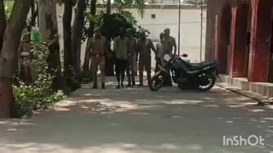 पलिया: 24 घंटे के अंदर लूट की घटना का अनावरण, संलिप्त 2 अभियुक्त गिरफ्तार, लूटा गया मोबाइल और मोटरसाइकिल बरामद