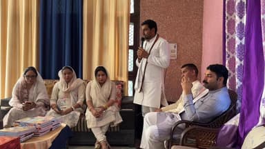 सरोज भाटी ने अपने जन्मदिन पर सरकपुर गांव में की लाइब्रेरी की शुरुआत #library #greaternoida