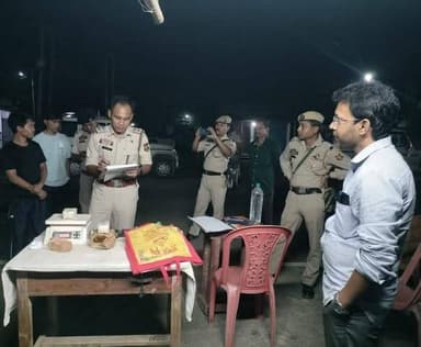 খোয়াইয়ের বাইজাল বাড়ি নাকা পয়েন্টে বিপুল পরিমাণ ইয়াবা ট্যাবলেট আটক করা হয়েছে। 💊 #ইয়াবা #ট্যাবলেট #আটক #খোয়াই #বাই...
