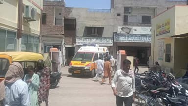 लूणकरणसर अनाज मंडी में दो मजदूरों के बीच खूनी संघर्ष, एक बिहारी मजदूर गंभीर रूप से घायल; टाइगर फोर्स ने तुरंत अस्पताल