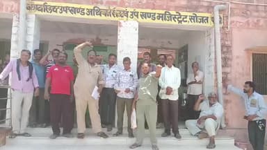 सोजत पुलिस प्रशासन द्वारा जो अभियान चल जा रहा है जो मुख्य गेट के अंदर प्रवेश द्वार के अंदर इंट्री नहीं की जा रही है ऑटो