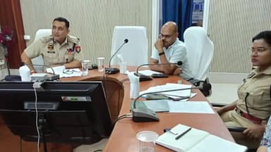 বালিজানা: জিলা আয়ুক্তৰ কাৰ্যালয়ত পথ সুৰক্ষা সমিতিৰ সভা অনুষ্ঠিত হয়