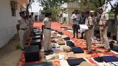 నిజామాబాద్ సౌత్: నగరంలోని ఐదవ పోలీస్ స్టేషన్ ఆకస్మికంగా తనిఖీ చేసిన సిపి సాయి చైతన్య