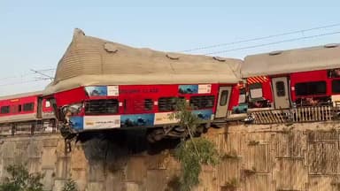 🚨 ऋषिकेश ट्रेन हादसा 🚨
उत्तराखंड के ऋषिकेश में बड़ा रेल हादसा सामने आया है।
उज्जैनी एक्सप्रेस की तीन बोगियां योग नगरी र...