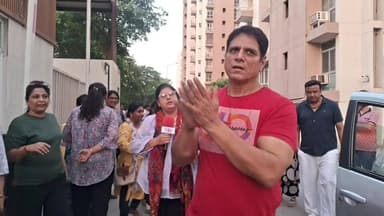 एक महीने से सोए नहीं है Piyush heights के लोग...
लोगों ने लगाए RWA पर आरोप, मचा रखी लूट
#society
#family
#problem
#elect...