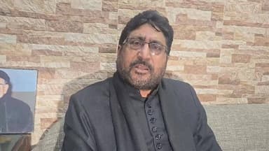 मुख्यमंत्री योगी आदित्यनाथ जी के बयान पर मौलाना यासूब अब्बास साहब का बयान।
#ViralVideoFacebook #highlights