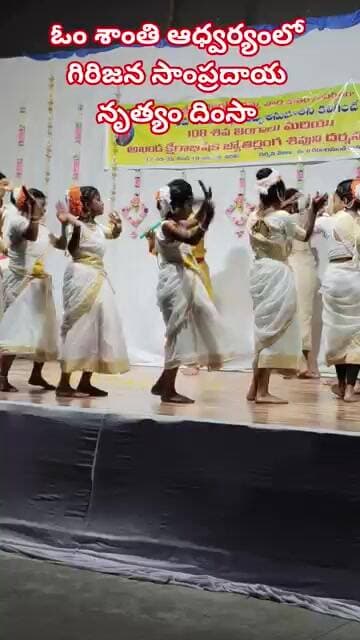 పాడేరు అమ్మవారి జాతరలో మంత్రముగ్దలను చేసిన చిన్నారులు