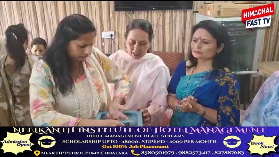 पंचायत चुनावों से पहले महिलाओं की खास रिहर्सल, मतदान प्रक्रिया की दी गई ट्रेनिंग
#Kandaghat #PanchayatElection #WomenEmp...