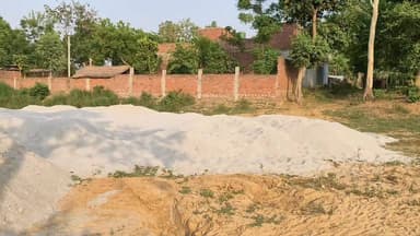 #डेरेराजा में #अवैधबालू के साथ पीली मिट्टी का भी खनन, 440 ट्रॉली से अधिक माल डंप
#टिकैतनगर (#बाराबंकी)। थाना टिकैत नगर क...