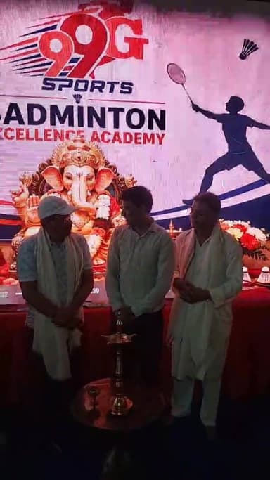 #धनबाद
99G नॉक आउट ओपन बैडमिंटन टूर्नामेंट 2026 की हुई शुरुआत ,
पुलिस महानिरीक्षक (बोकारो) शैलेन्द्र कुमार सिन्हा ने...