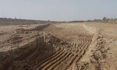 ग्रेटर नोएडा में खनन माफिया कितने बेखौफ हैं, इसकी तस्वीरें अब खुलकर सामने आ रही हैं। मामला इकोटेक-1 थाना क्षेत्र का है, ...