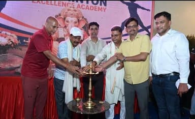 99G नॉक आउट ओपन बैडमिंटन टूर्नामेंट 2026 की हुई शुरुआत ,
पुलिस महानिरीक्षक ( बोकारो) शैलेन्द्र कुमार सिन्हा ने फीता क...