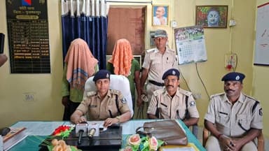 महिला पुलिसकर्मी से बैंक छिनतई का खुलासा, दो अपराधी गिरफ्तार #BankSnatching
#WomanPolice
#CrimeNews
#Arrested
#PoliceAct...