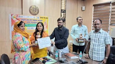 क्षय रोग मुक्त ग्राम पंचायत कार्यक्रम के अंतर्गत 17 ग्राम पंचायतें सम्मानित*
*गौतमबुद्धनगर 22 मई, 2026*
क्षय रोग...