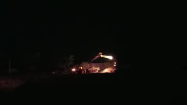 cosi mechi pariyojna men kanal balu maphiya ki manmani aur har Raat mitthi bechne ki tarkeeb