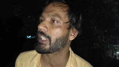 रुद्रपुर के अटरिया रोड पर दो गौवंशों की भिड़ंत के दौरान हादसा, सड़क से गुजर रहा एक व्यक्ति उनकी चपेट में आकर घायल।
#Rudr...