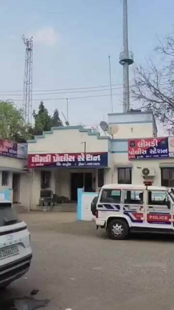 દાહોદ જિલ્લાના બીલવાણી ખાતે સરકારી બસમાંથી ડીઝલ ચોરી કરતા પિતા પુત્ર વિરુદ્ધ ફરિયાદ નોંધાઈ