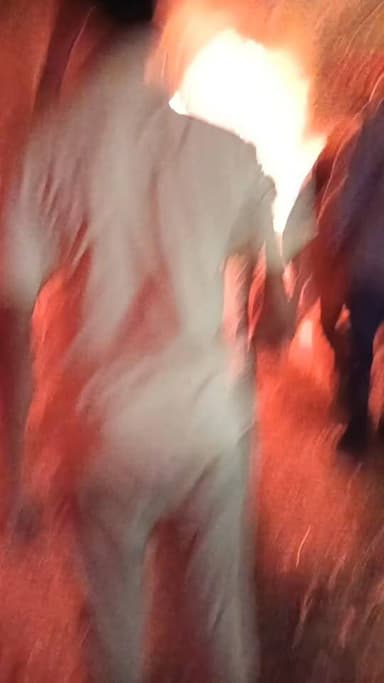 नौहट्टा में एक ही समय पर दो जगह आग लगने से मची अफरा-तफरी
शनिवार देर शाम नौहट्टा गांव में दो अलग-अलग स्थानों पर आग लगने...